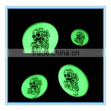 Popular! acrylic skull glow in the dark fake ear plugs