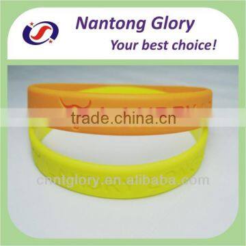 New Developed Silicone Wristband With Debossed Logo