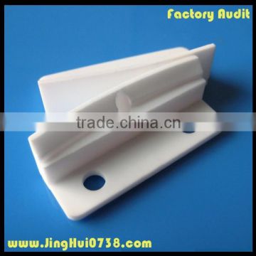 steatite ceramic bracket