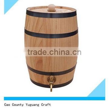 Vertical oak barrel without inner tank for packing red wine, beer