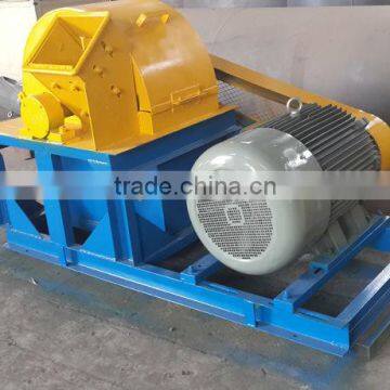 Wood log crusher
