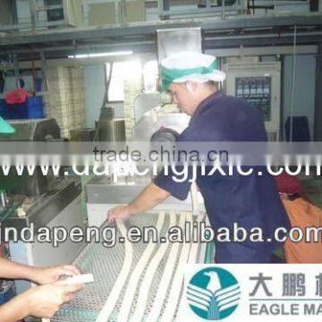 Jinan Eagle 100mm semi moist cat treats processing machines to Korean