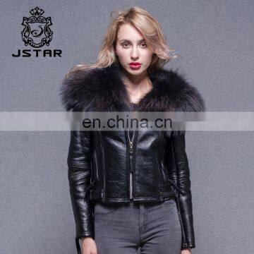 Three color selectable Big Raccoon Collar Lining Ladies Jackets Coats Winter Fashion Sheep Fur And Leahter Overcoat