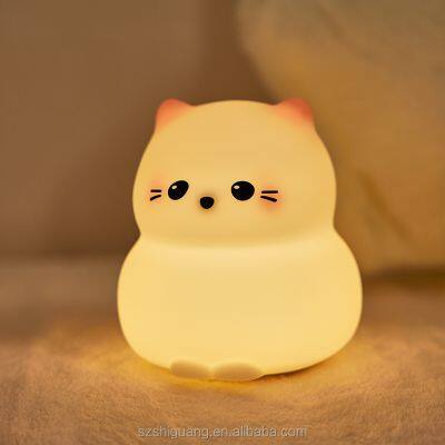 EGOGO Cute Soft Touching Bedroom Cafe Desk Lamp Gift Cat Silicone Rechargeable Silicone Pat Pat Night Light