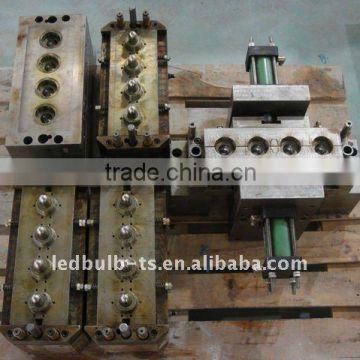 plastic injection tooling mould