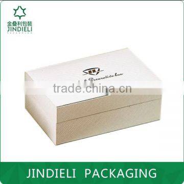 white elegant watch and jewelry gift box packaging