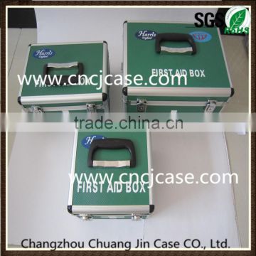 China factory price carrying green different sizes aluminum first aid box