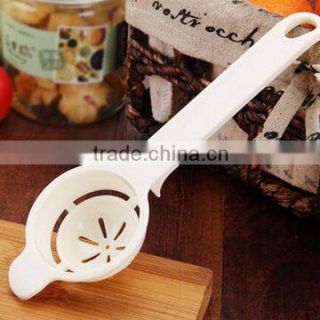 Kitchen Tool Gadget Convenient Egg White Separator Divider Holder Sieve New