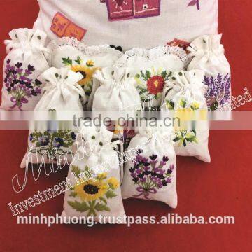 Flower embroidery fragrant bags air freshing sachet powder cloths bag