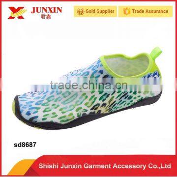 New products best quality cheap price beach shoes neoprene shoes