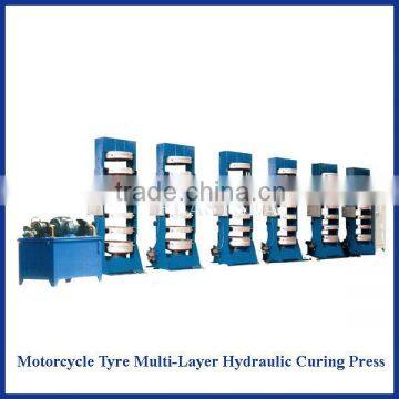 Motorcycle tyre hydraulic curing press