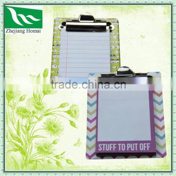 Small and simple Memo Pad with Colored lines sticky note with wooden pallet