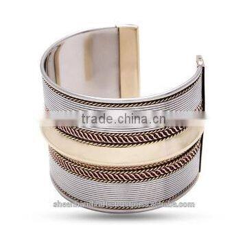 Brass,Metal bangle and set like gold manufacture india