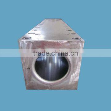 China makers making a fibreglass mould