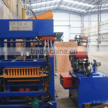 New Products Automatic Cement Brick Making Manufacturer, Diesel Engine German Concrete Block Machine QT4-30 photo-3