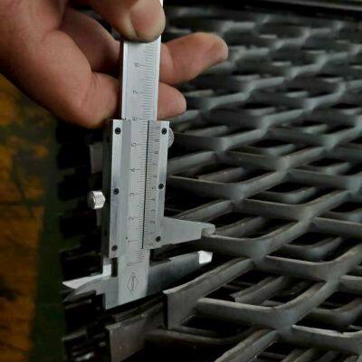 Hot Dip Galvanized Expanded Steel Panel Fabirc Wire Mesh photo-5