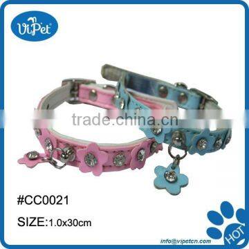 Beautiful PU collar for cat