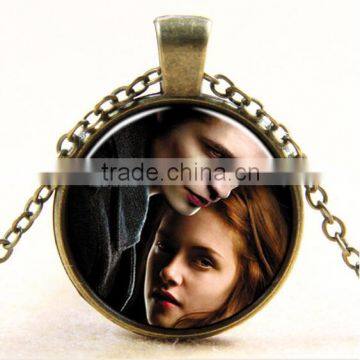 DIY Edward and Bella necklace glass dome jewelry Photo glass dome jewelry Art photo necklace