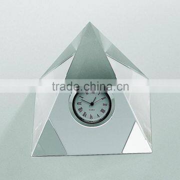 Wholesale office gift set crystal glass pyramid with small clock for office decoration