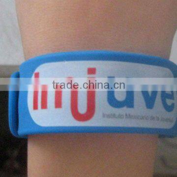 slap silicone bracelet