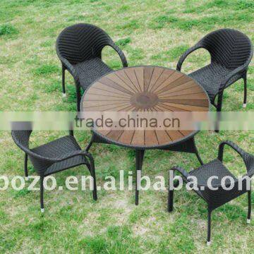 2012 Classic Garden Dining Set