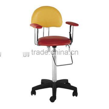 children cutting chair M352