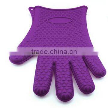 Colorful new premium hand gloves for bbq cooking