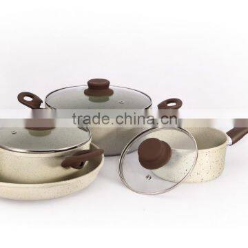 7pcs cast iron cookware in field