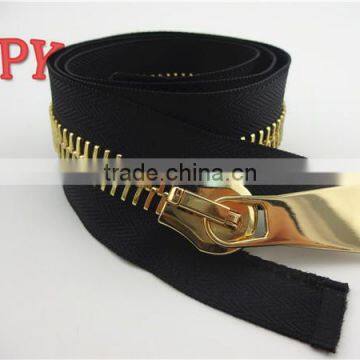 Fashion gold metal zipper with plating golden color