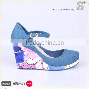 2016 Hot selling fashion top wedge design lady shoes