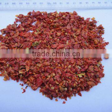 dehydrated tomato flakes 9x9mm