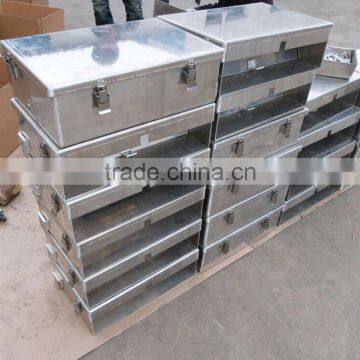 Aluminum alloy truck tool box with lock