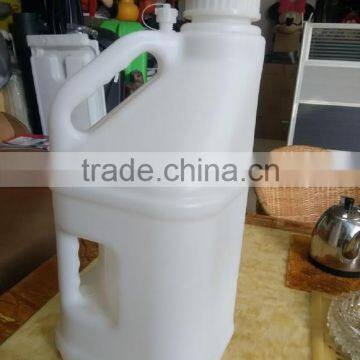 OEM Blow Molding Plastic 5 Gallen Utilityl Jug Plastic HDPE Jerry Cans Oil Fuel Drum photo-2