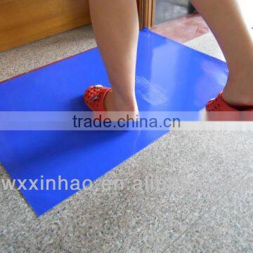 sticky rubber mat