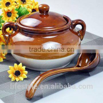 soup crock with spoon,stoneware with solid color