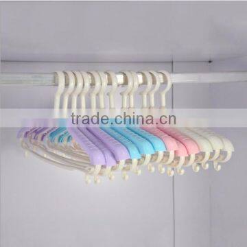 New Lot 100 Black Tubular Slotted Plastic Clothing Clothes Shirt Closet Hangers