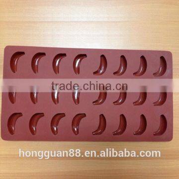 FDA Food Grade Silicone 24 Cups Banana Shape Silicone Chocolate Molds Chocolate Maker Online Selling Silicone Cake Molds photo-2