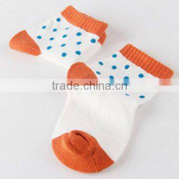 2017 Personalized Your Own Brand Logo Design Private Label Eco Friendly Bamboo Fiber Sport Simple Plain Kids Socks photo-2