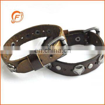 new fashion belt and stud wrap genuine leather braceletlet