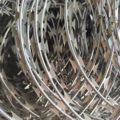 Оцинкованный фальшетный острозубый проволочный забор Bto-22, Bto-60, Cbt-65. Цена проволоки для ограждения