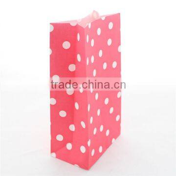 Promotional Red Color Polka Dot Christmas Party Favor Paper Bags Gift Packaging Bags