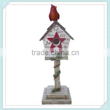 Polyresin Xmas red bird outdoor christmas bird house