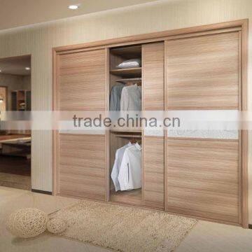 OPPEIN Modern Bedroom Sliding Wardrobe With Waist