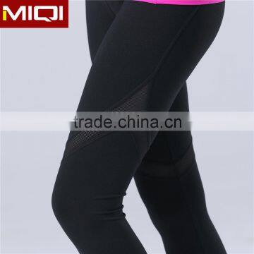 Wholesale Fitness Apparel Womens Capri Leggings in Plain Color photo-4