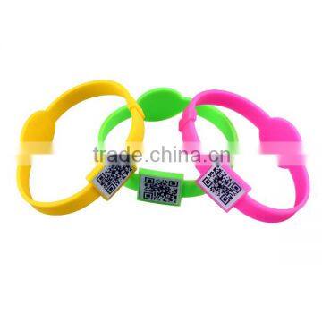 customized printed qr code silicone bracelet,silicone bracelet