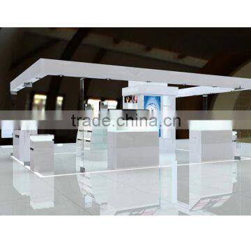Cosmetic display cabinet and showcase