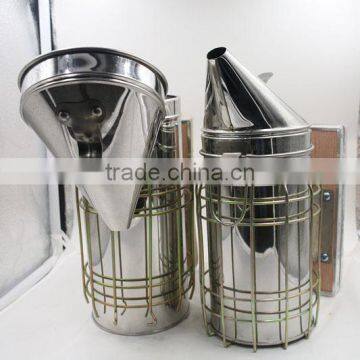 Apicultural Beekeeping Equipment Practical Bee Smoker With Best Quality From ISO,GMP,HACCP Manufact Of Heat Shied