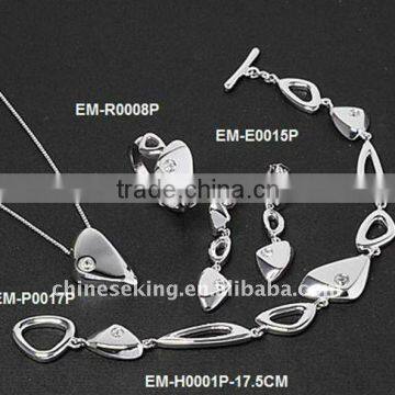 fashion rinestone necklace earring bracelet finger ring 4pcs set on sale, 2 US$ per set!