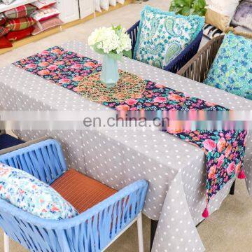 High Quality Wedding Rose Flower Printed Pattern Table Runners Digital Print Table Runner for Weddings Party photo-2