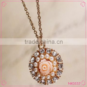 Sexy Women Jewelry High Quality Diamond Necklace With Flower Pendant Single Necklace